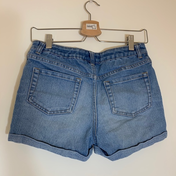 2/$14 or 3/$19👑 Cherokee shorts w/ elastic waist - Picture 2 of 5